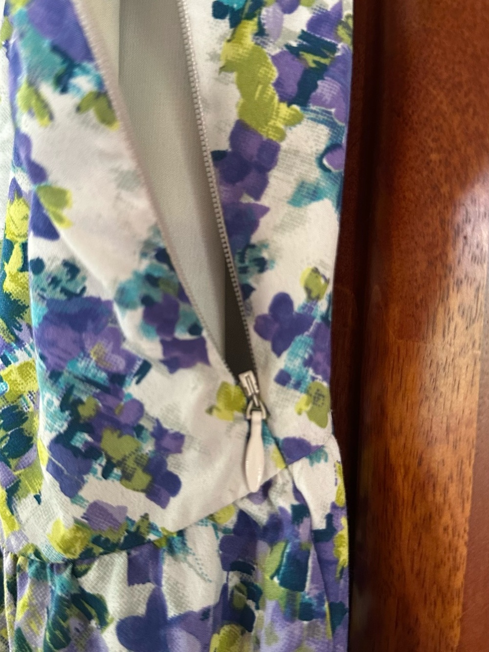 Jessica Simpson White Floral Sundress with Blue and Green Print - Picture 7 of 9